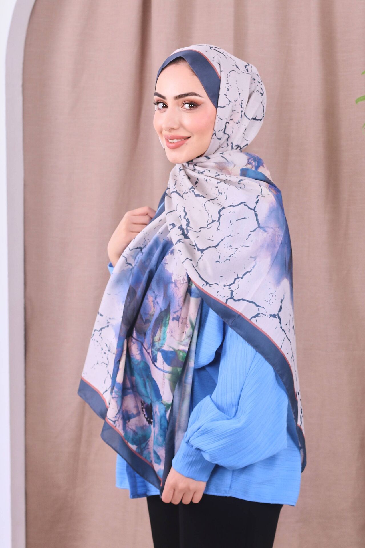 Çiçek Desenli Pamuksu Soft Şal