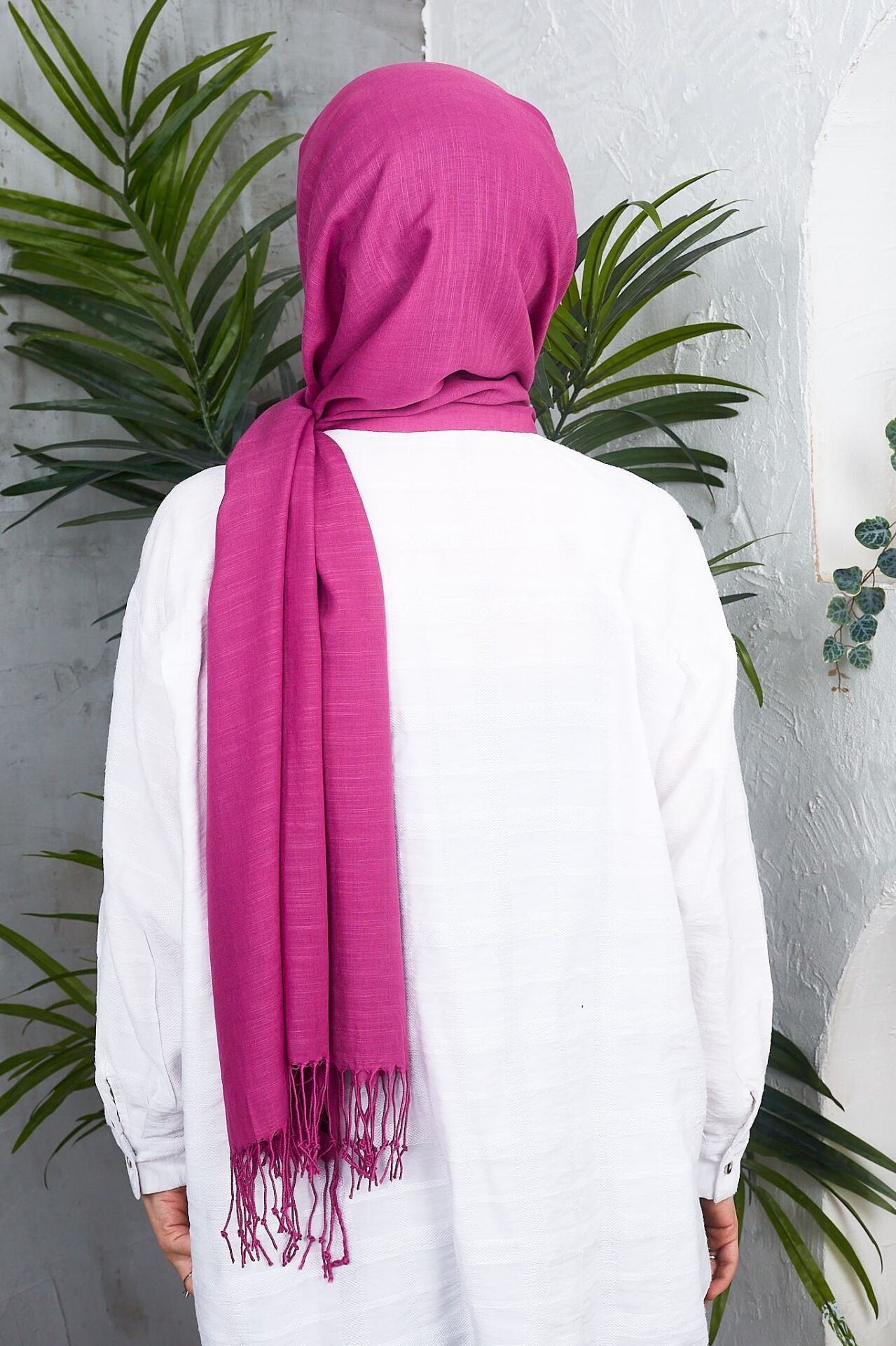 Flamlı Saçaklı Düz Renk Keten Rubi Şal