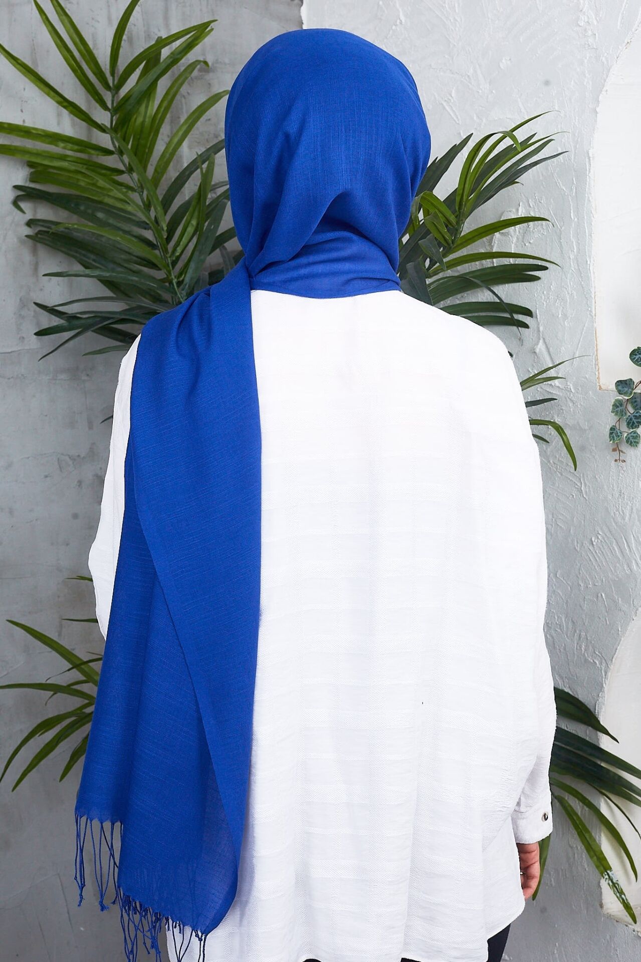 Flamlı Saçaklı Düz Renk Keten Rubi Şal