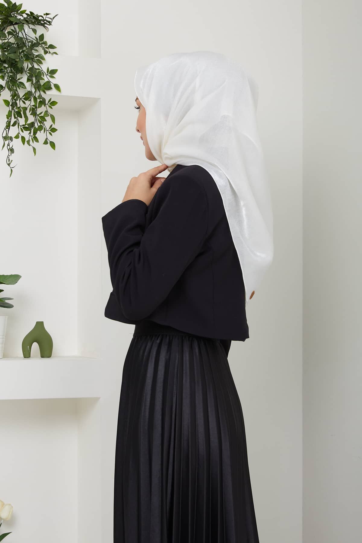 Mina Parlak Abiye Eşarp EKRU