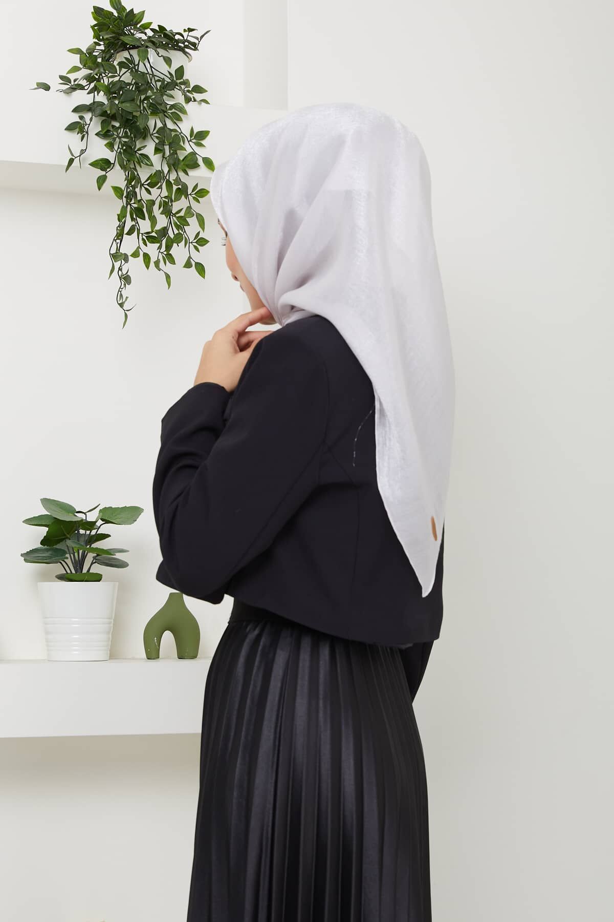 Mina Parlak Abiye Eşarp