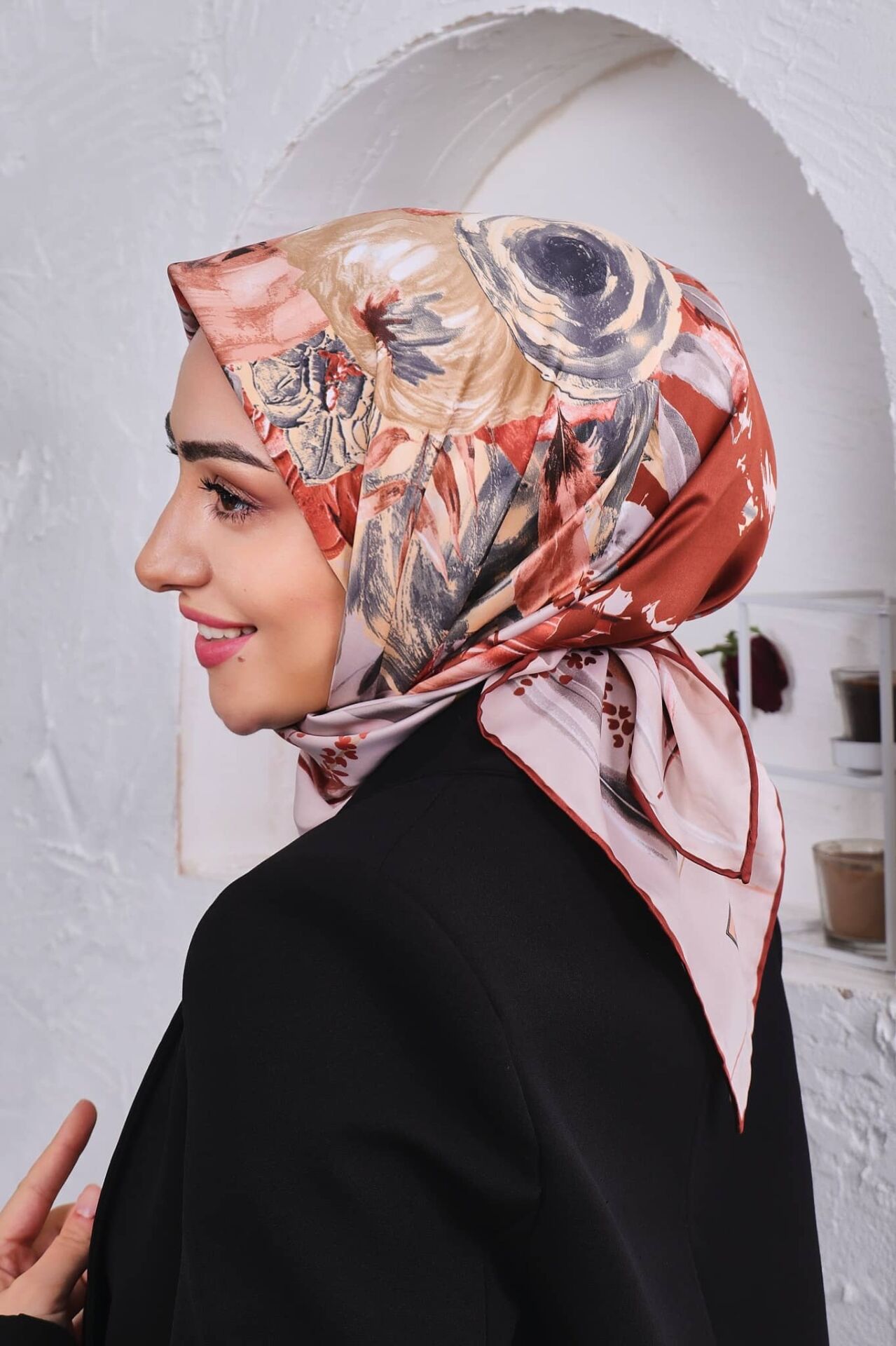 Çiçek Desenli Rayon Parlak Eşarp