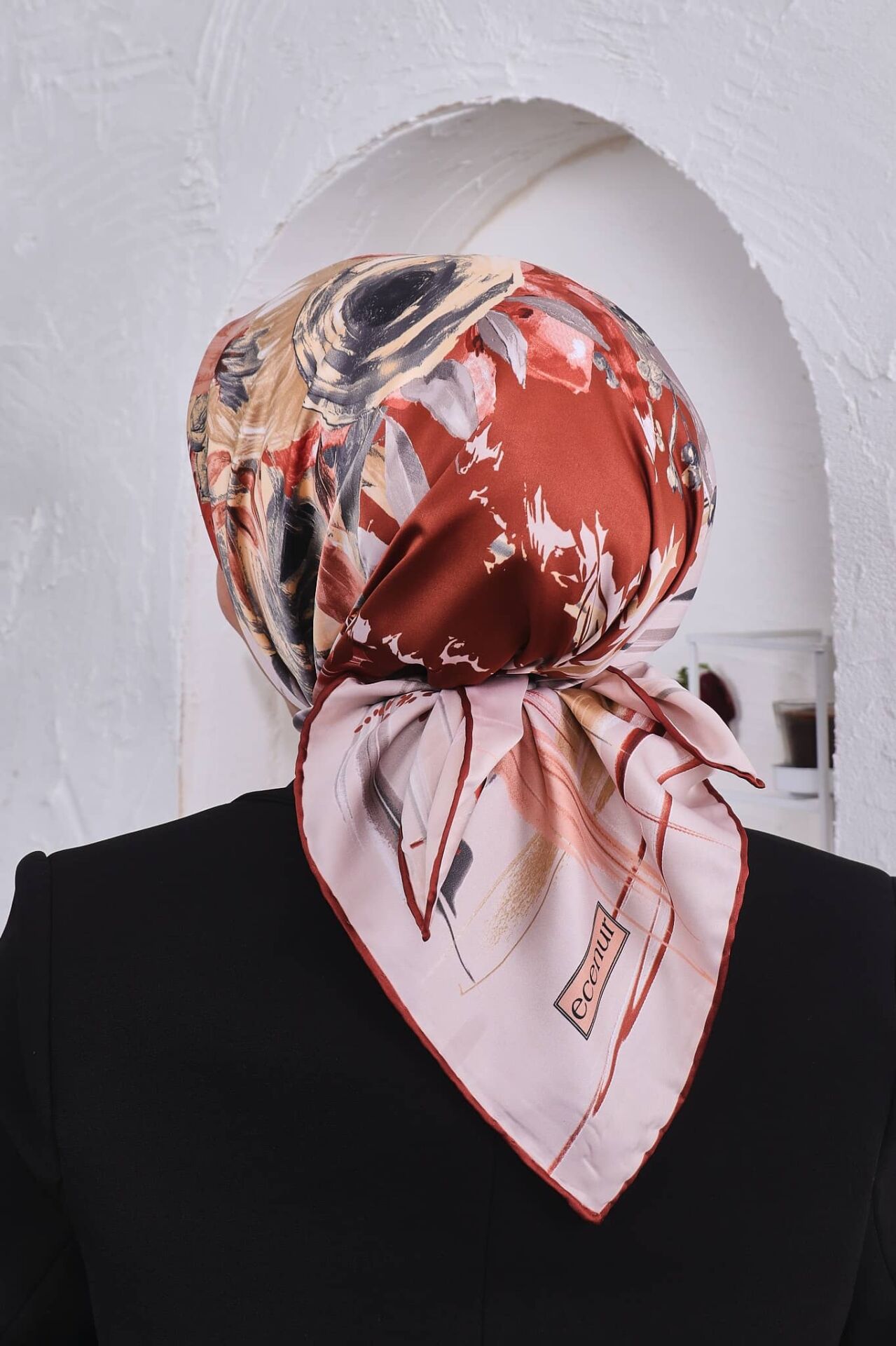 Çiçek Desenli Rayon Parlak Eşarp