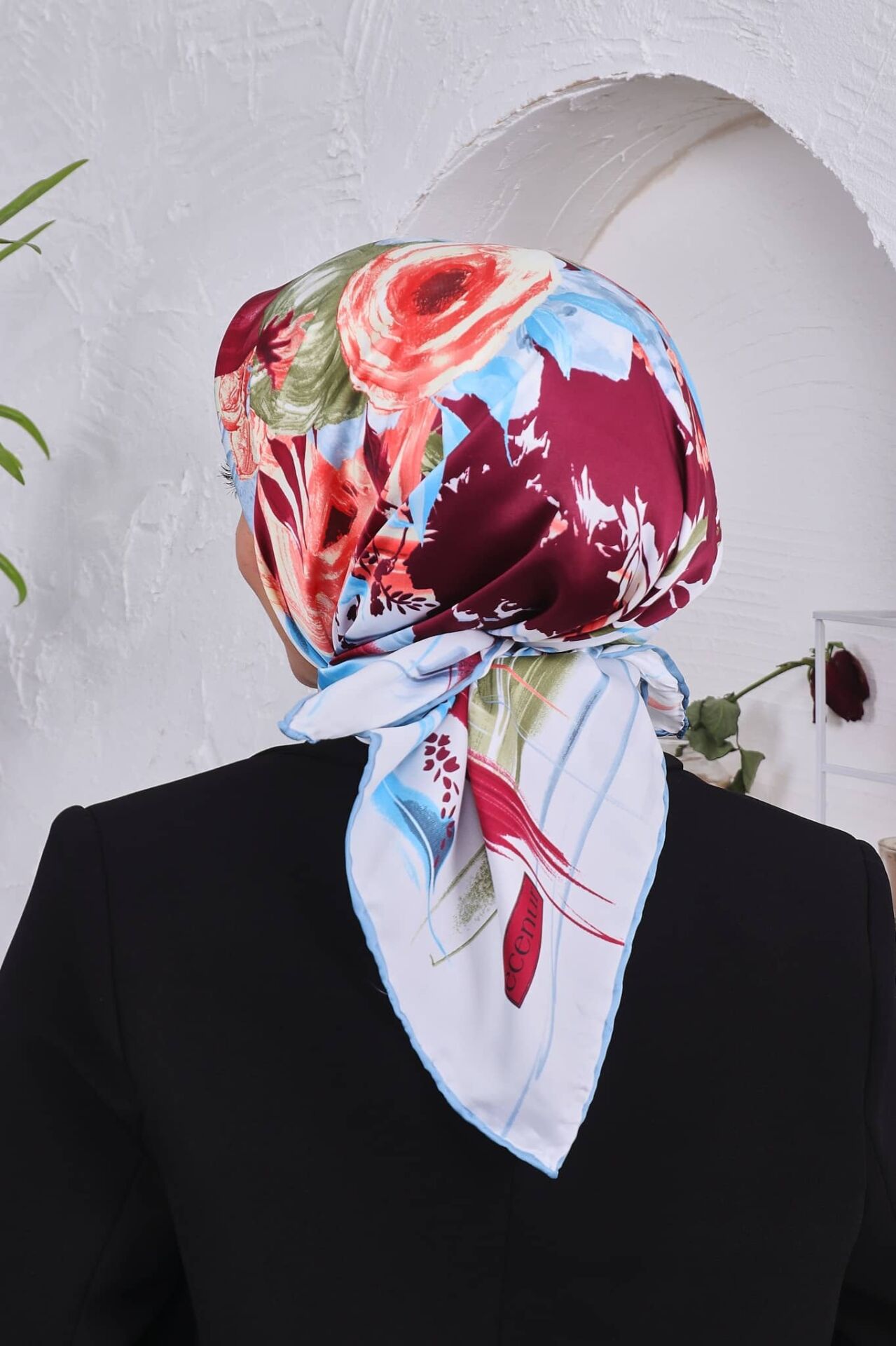 Çiçek Desenli Rayon Parlak Eşarp