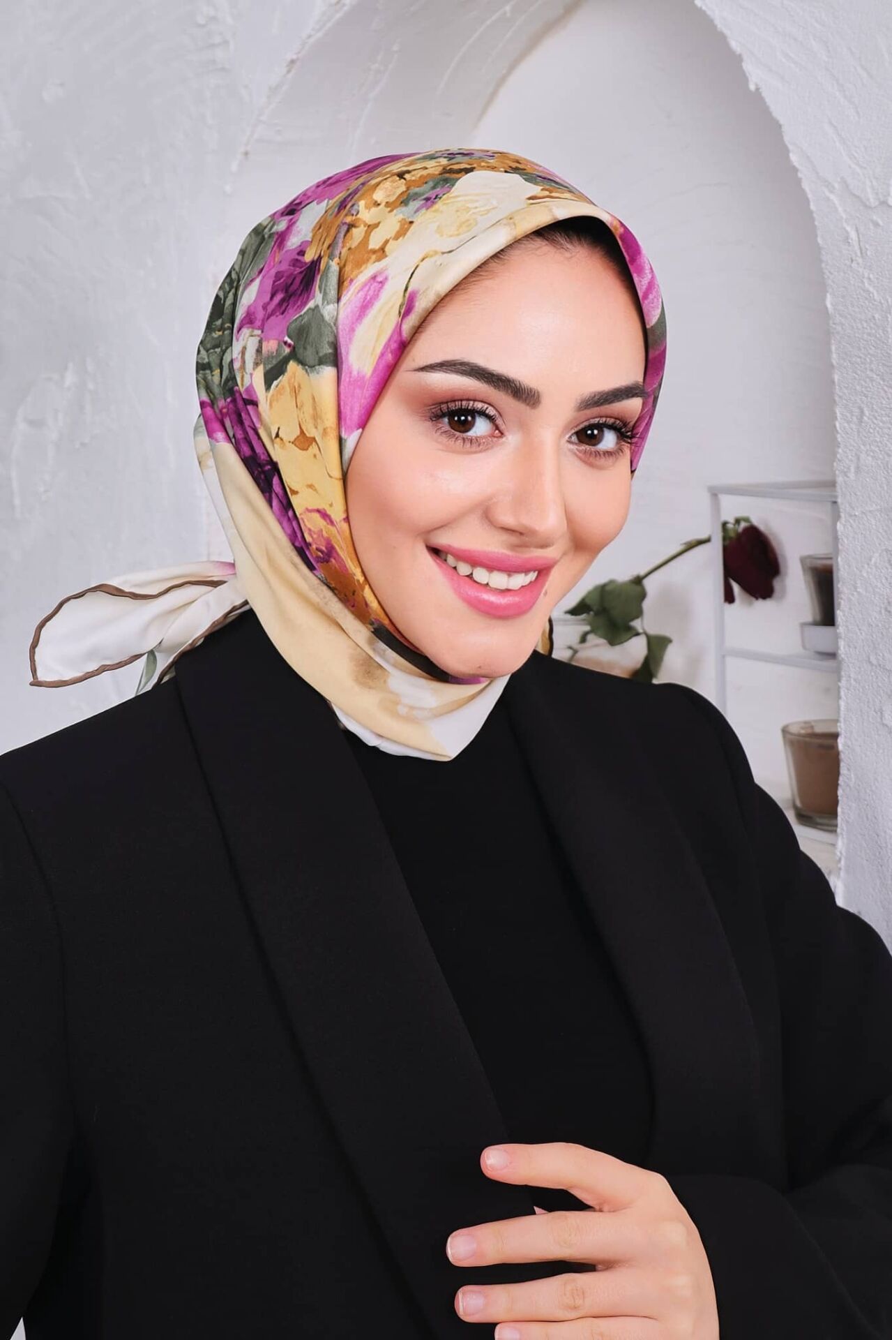 Çiçek Desenli Rayon Parlak Eşarp