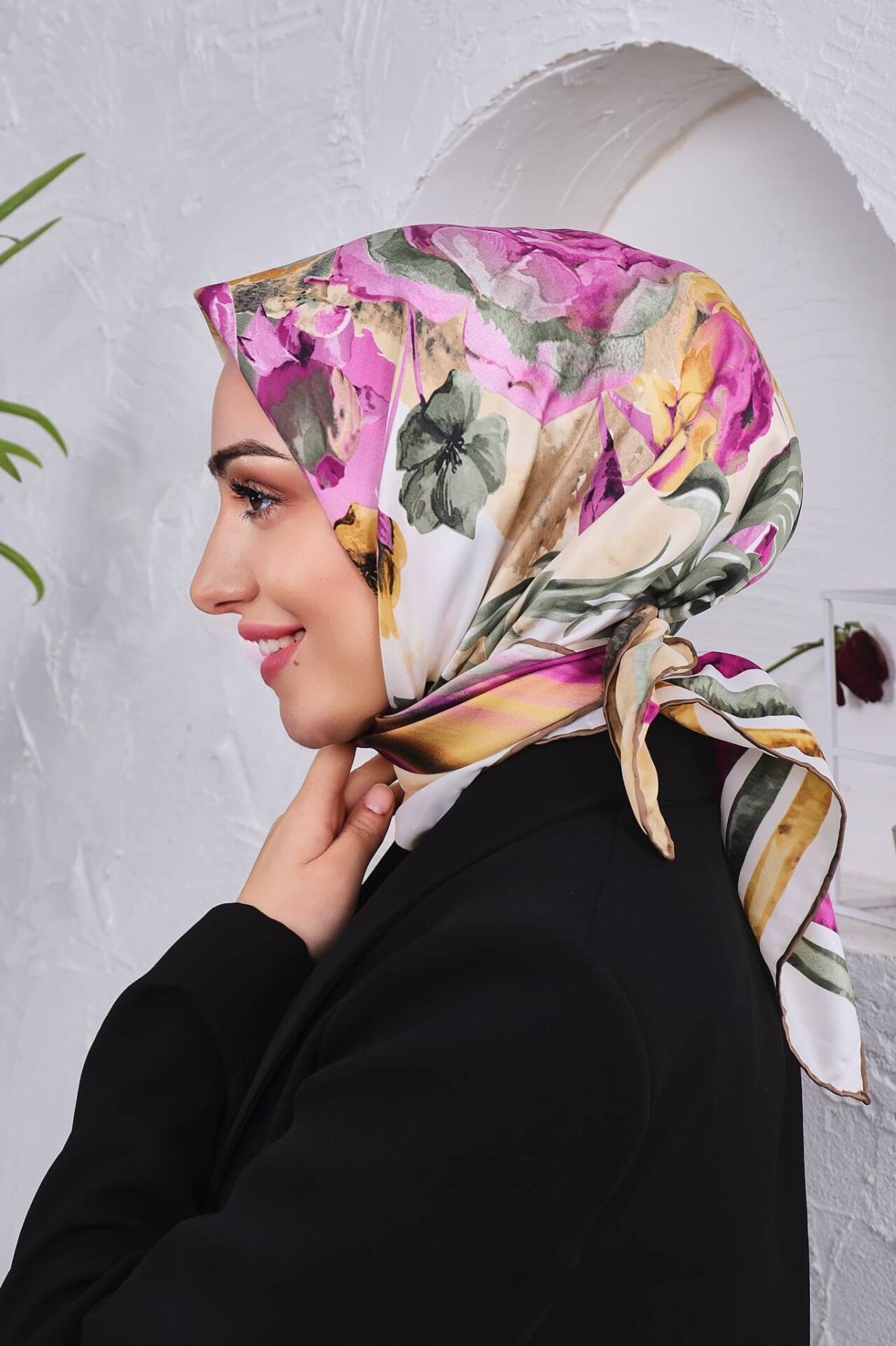 Çiçek Desenli Rayon Parlak Eşarp