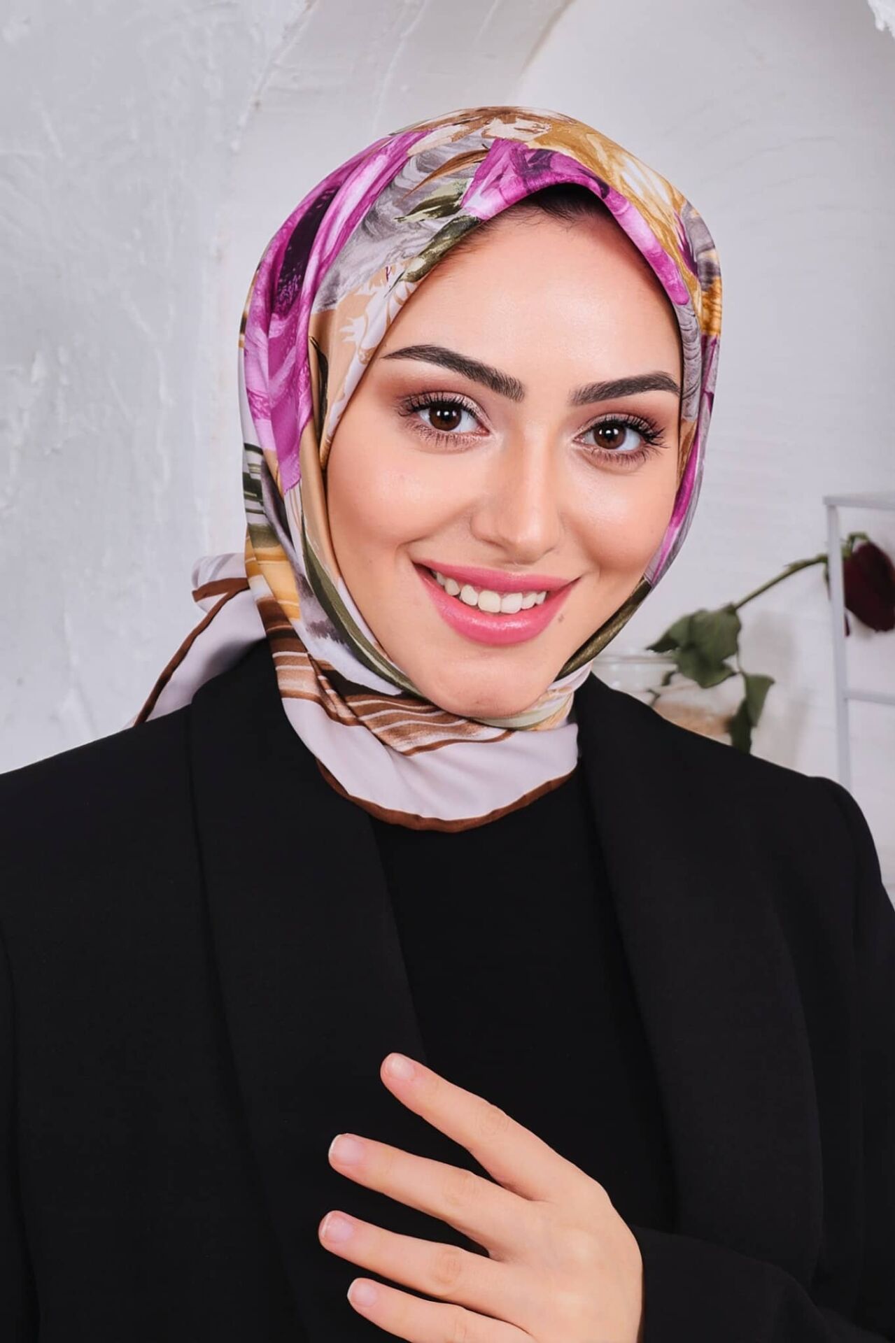 Çiçek Desenli Rayon Parlak Eşarp