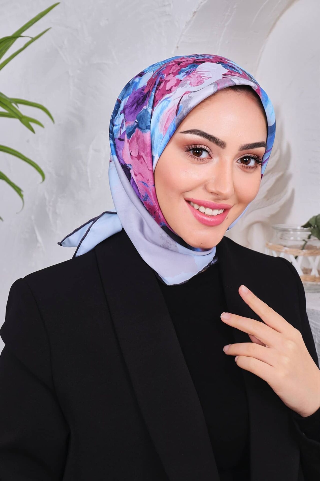 Çiçek Desenli Rayon Parlak Eşarp