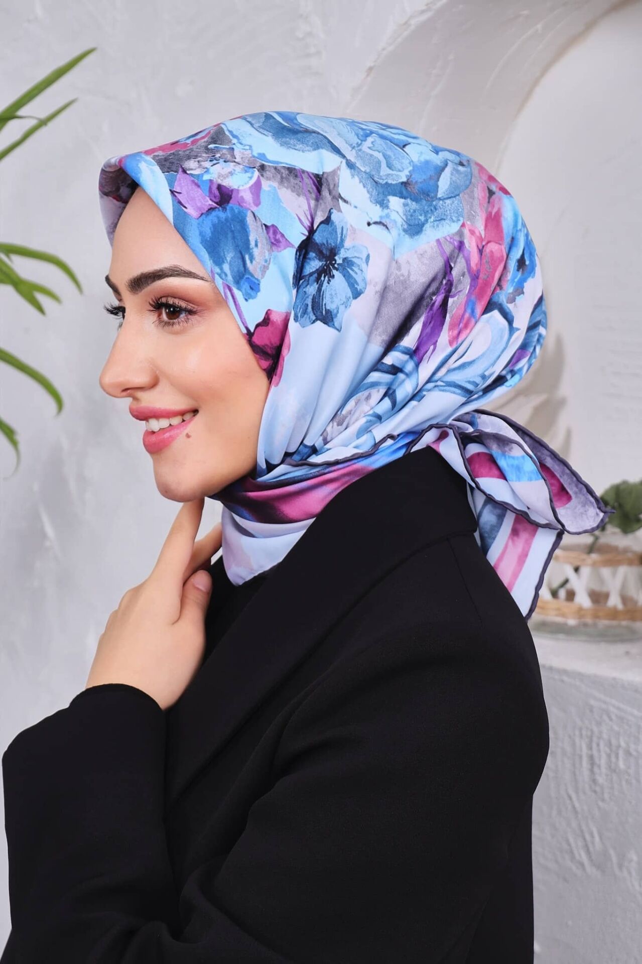 Çiçek Desenli Rayon Parlak Eşarp