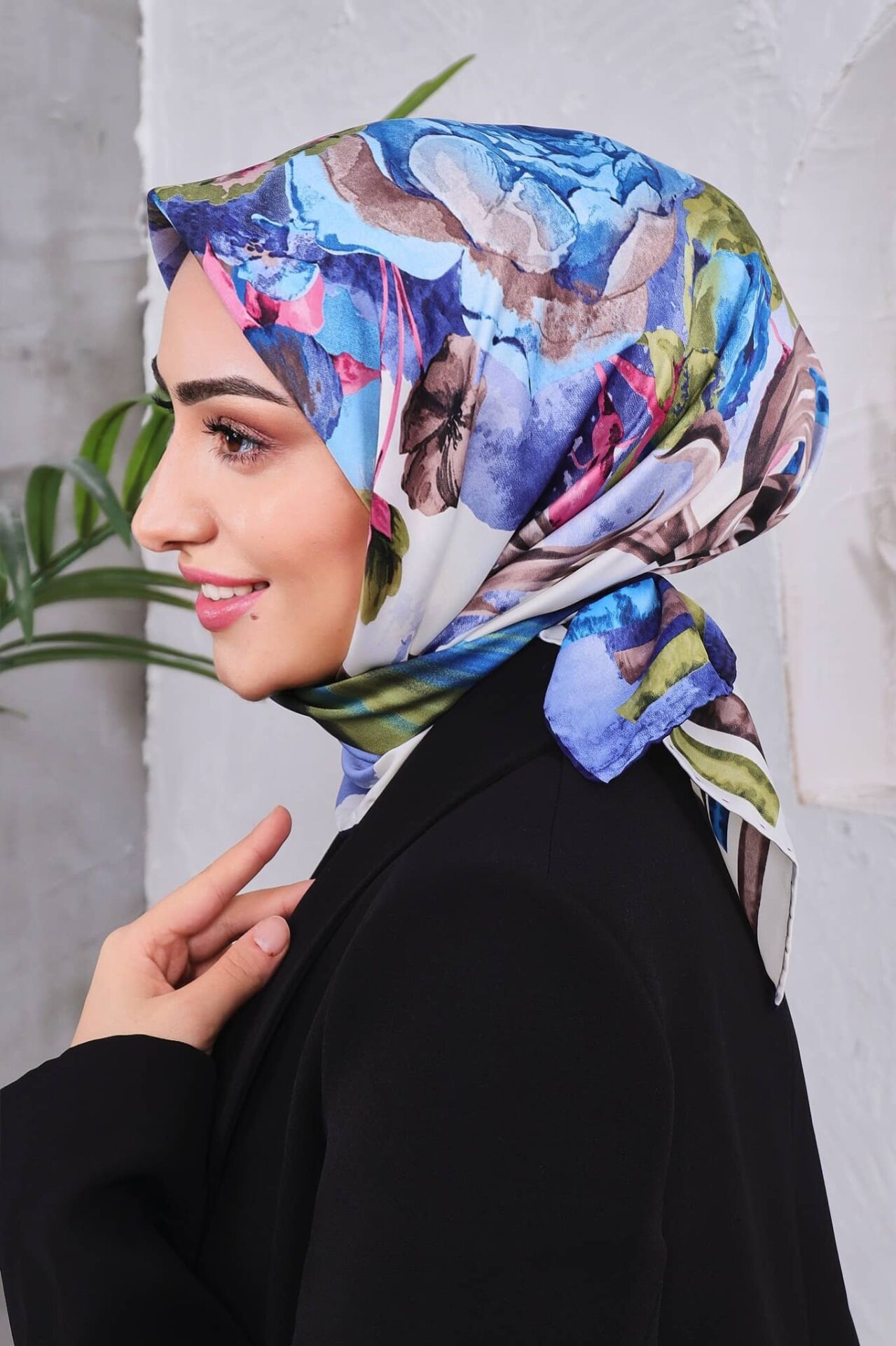 Çiçek Desenli Rayon Parlak Eşarp