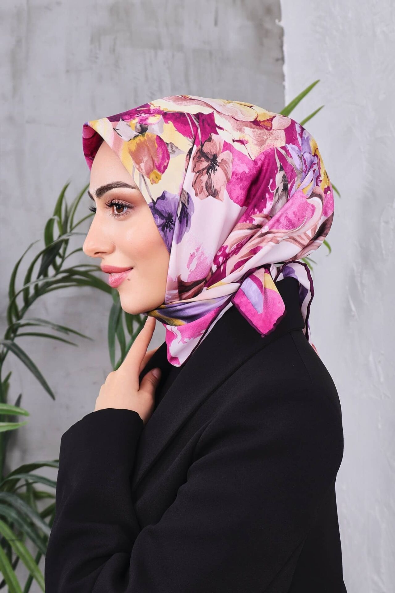 Çiçek Desenli Rayon Parlak Eşarp