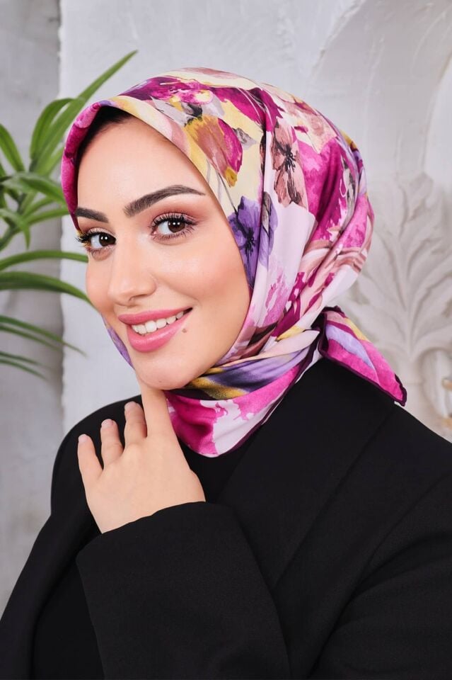 Çiçek Desenli Rayon Parlak Eşarp