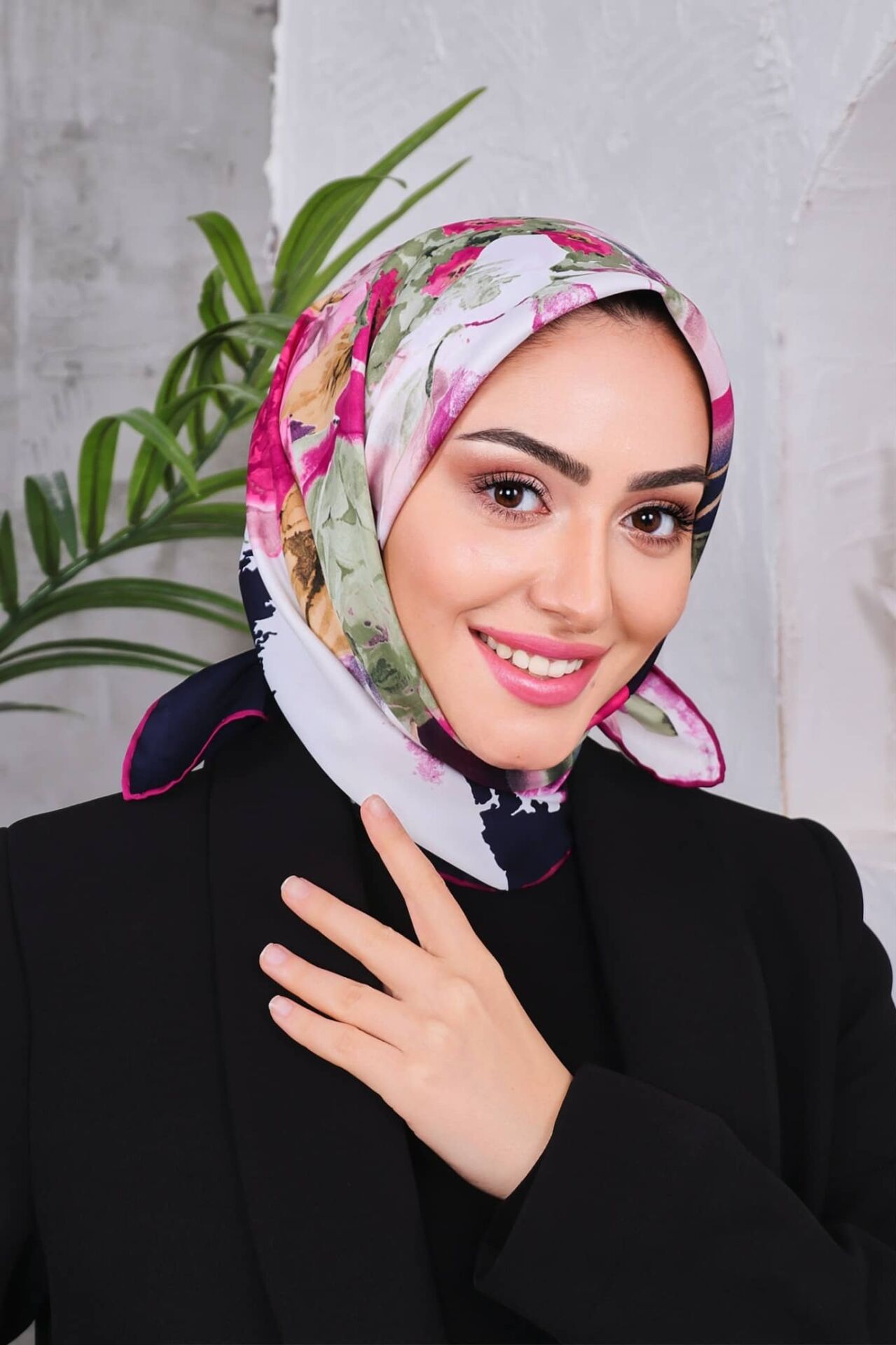 Çiçek Desenli Rayon Parlak Eşarp