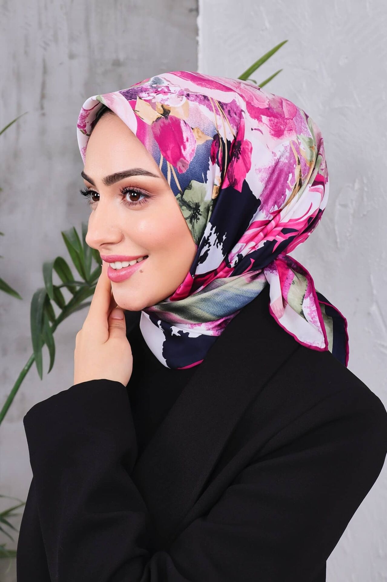 Çiçek Desenli Rayon Parlak Eşarp