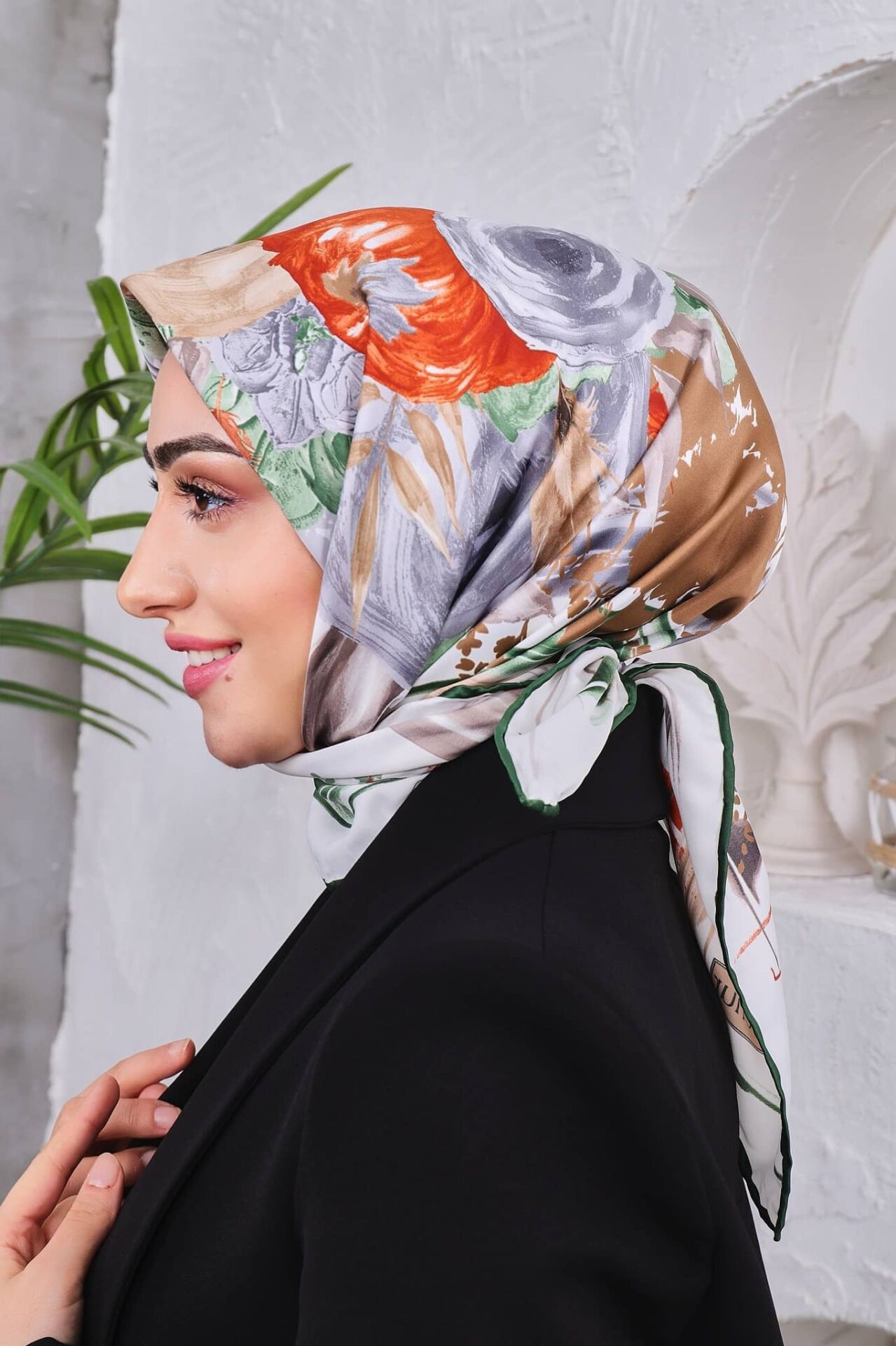 Çiçek Desenli Rayon Parlak Eşarp