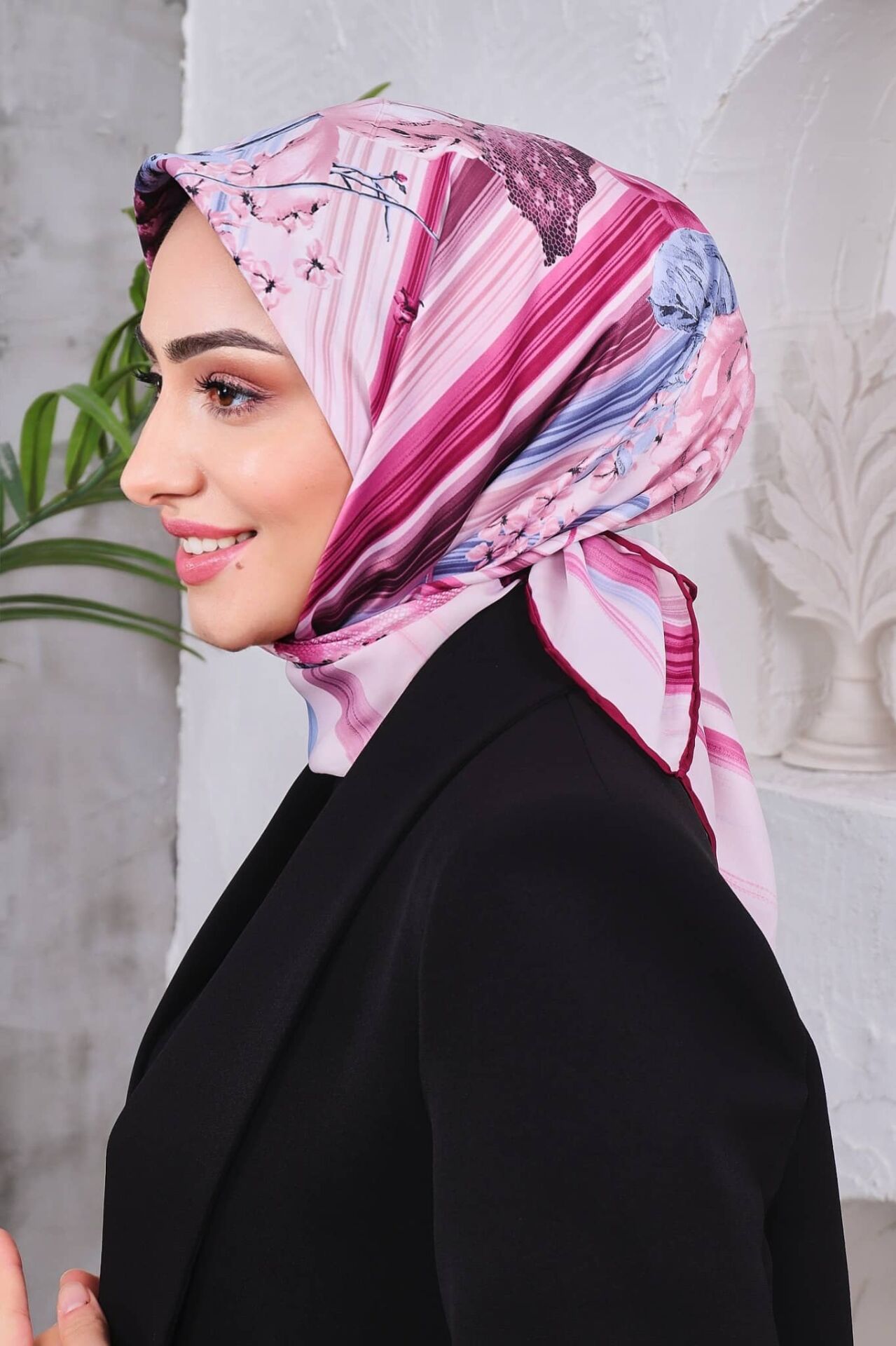 Çiçek Desenli Rayon Parlak Eşarp