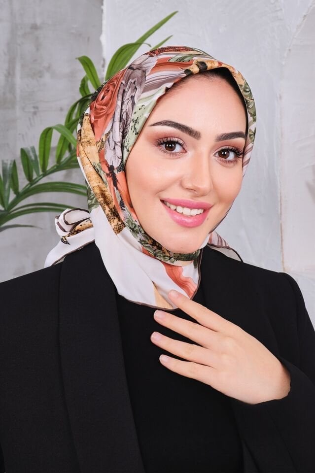 Çiçek Desenli Rayon Parlak Eşarp