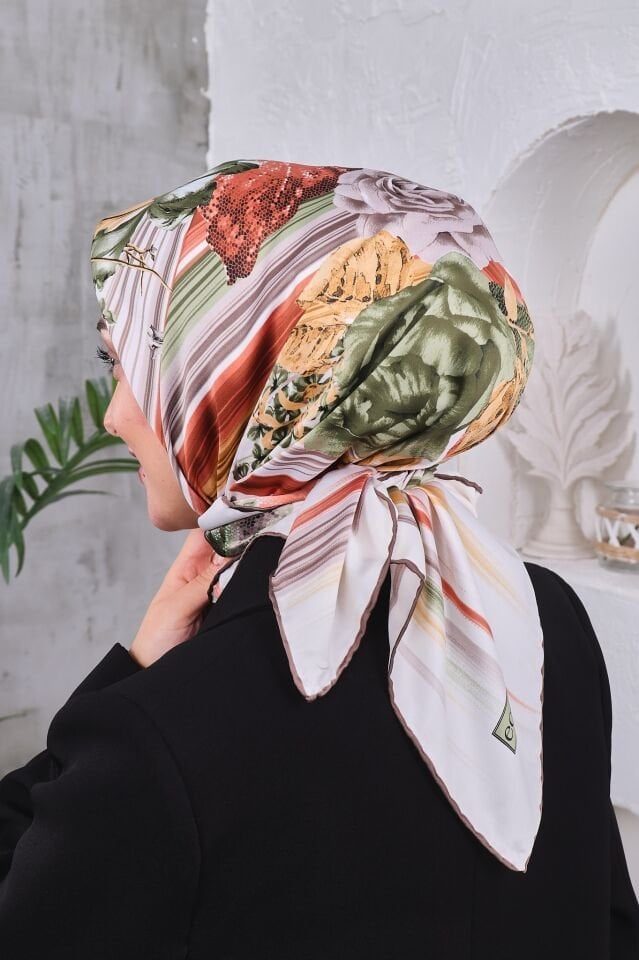 Çiçek Desenli Rayon Parlak Eşarp