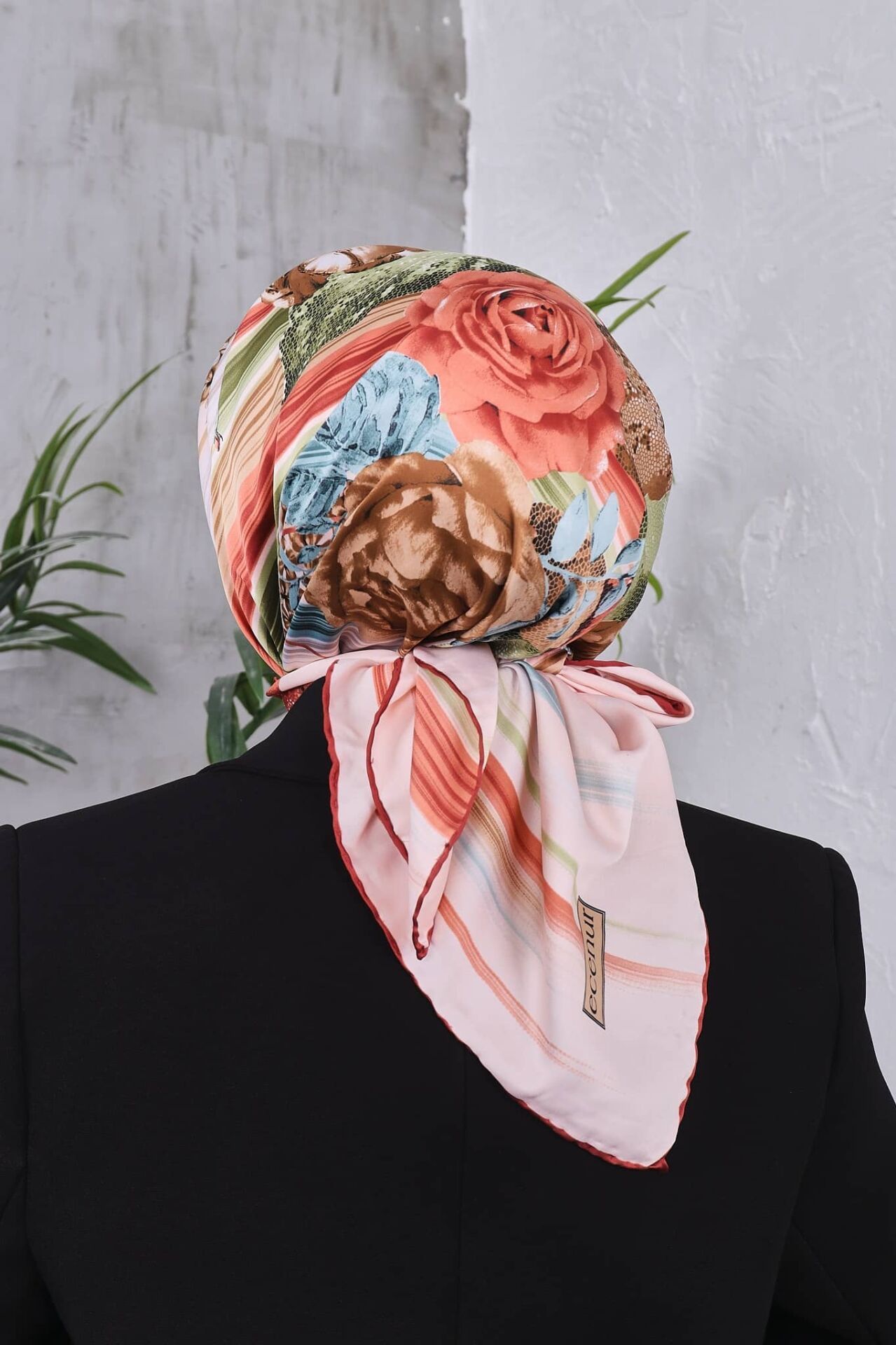 Çiçek Desenli Rayon Parlak Eşarp