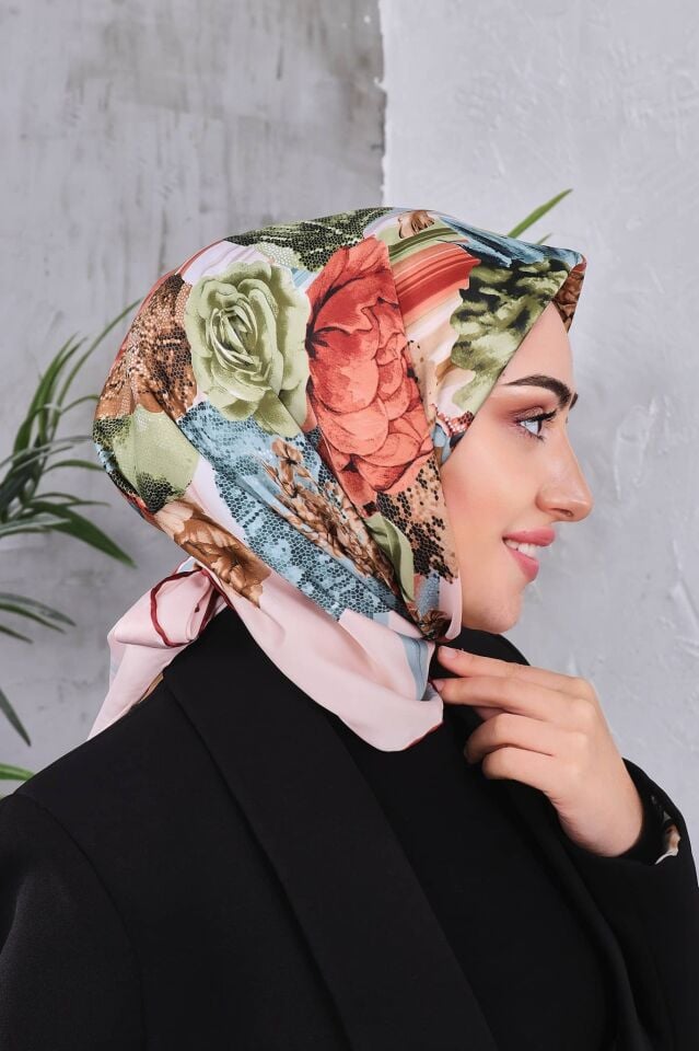 Çiçek Desenli Rayon Parlak Eşarp