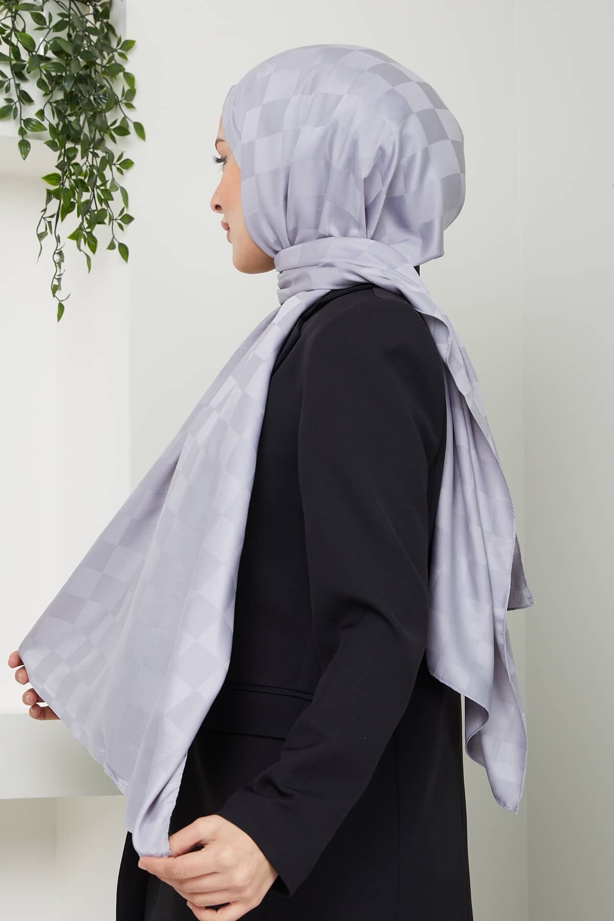 Dama Jakar Şal