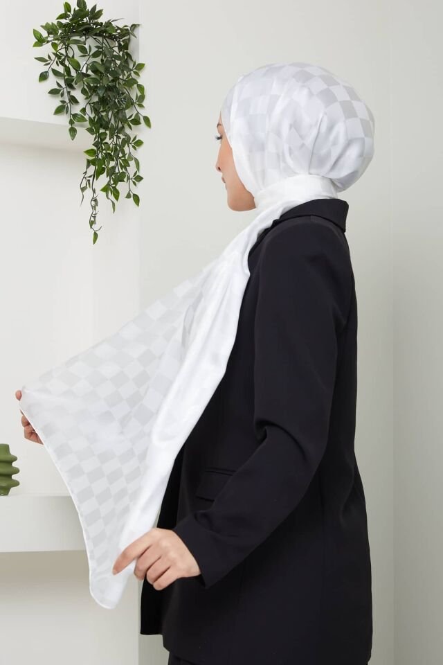 Dama Jakar Şal