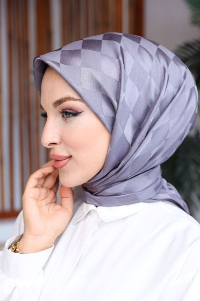 Dama Eşarp