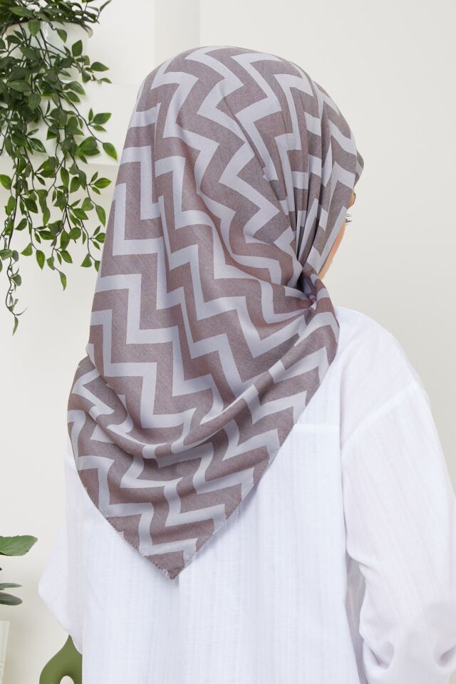 Pamuksu Zigzag Desenli Jakar Eşarp