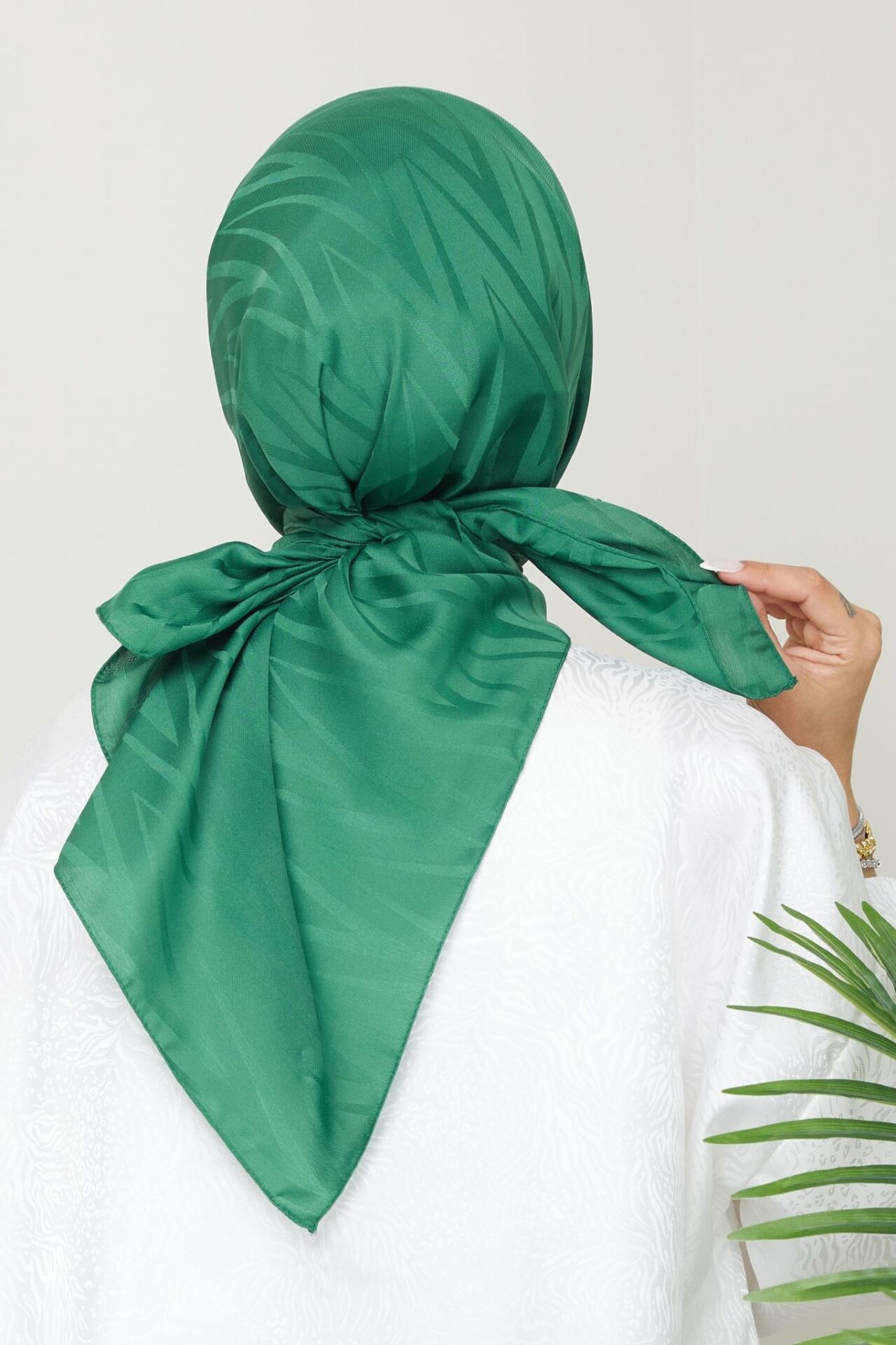 Zigzag Jakar Eşarp