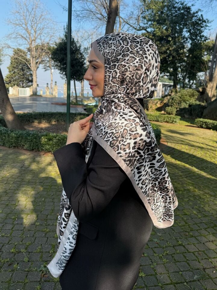 Leopar Desen İpeksi Vual Şal
