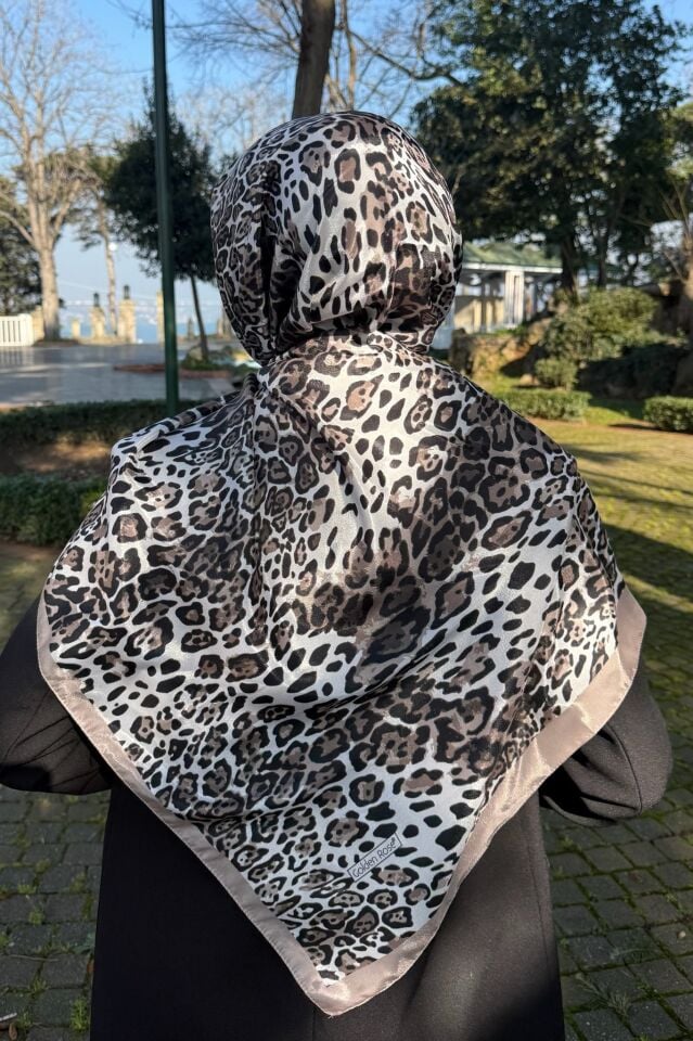 Leopar Desen İpeksi Vual Şal
