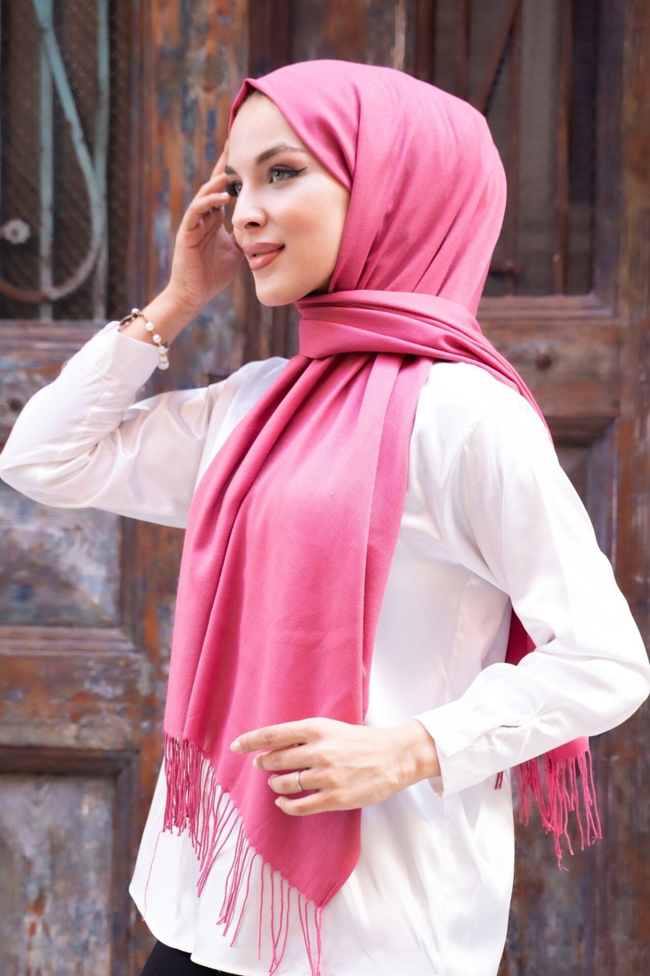 140 gr. Püsküllü Pamuksu Pashmina Şal