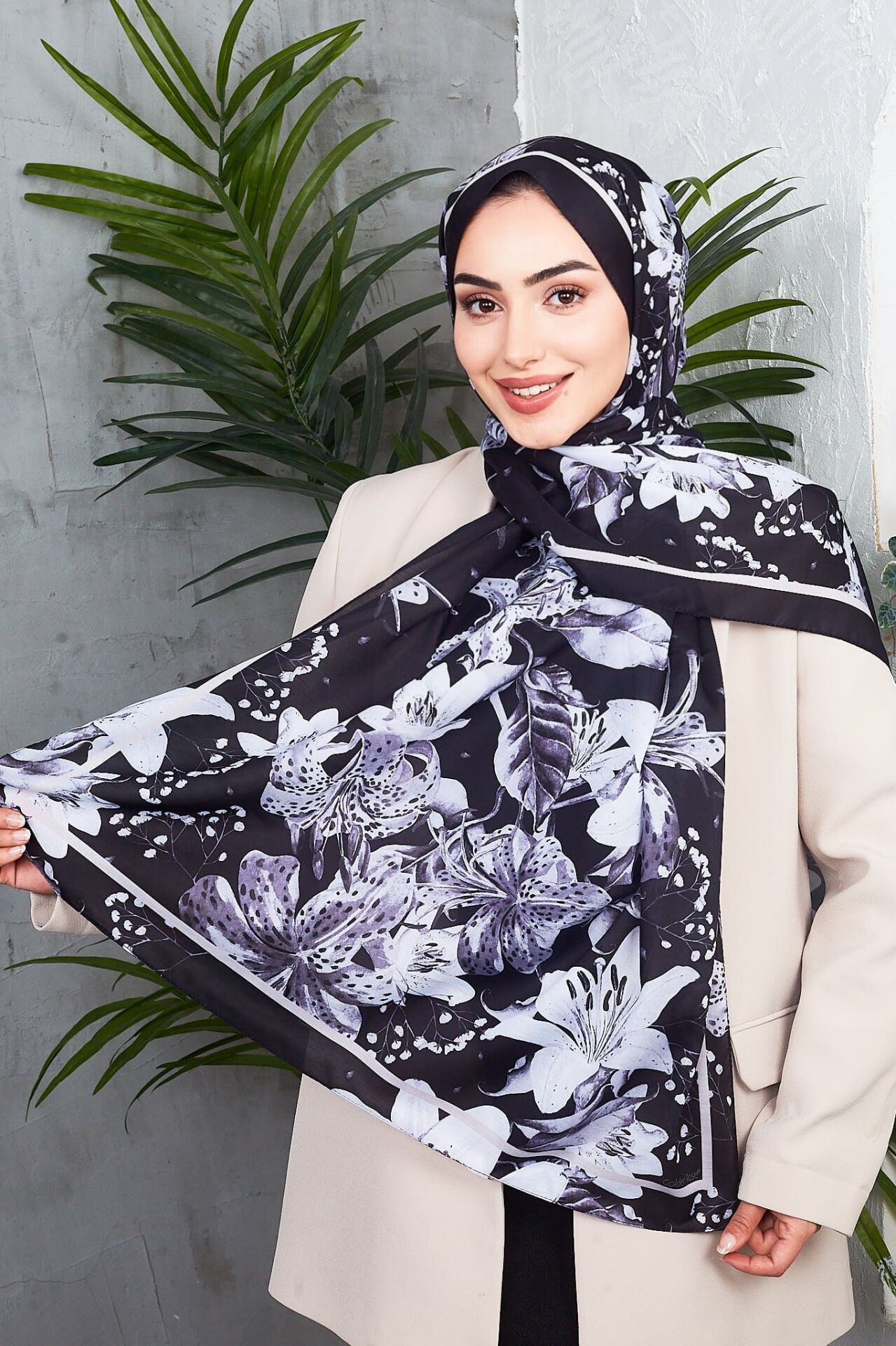 Daisy Soft Çiçek Desenli Şal